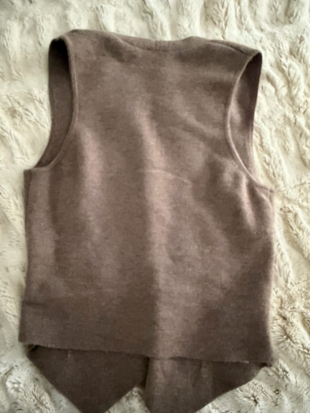 ETERNE cashmere Button-Front Knit Vest - Picture 3 of 3